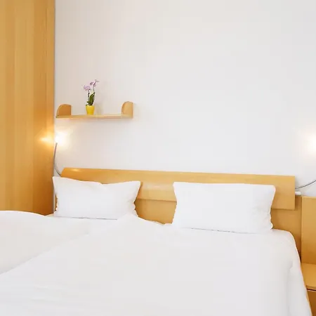 712, Seepark Διαμέρισμα